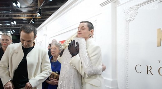 The Crown’s Two Princess Dianas Meet! Elizabeth Debicki and Emma Corrin Embrace on the Red Carpet