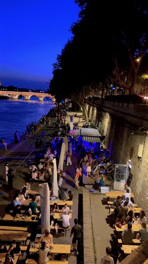 Vidéos de feux rouges (@tiktok.coup.detatpromax) avec son original - Naza Slim Officiel