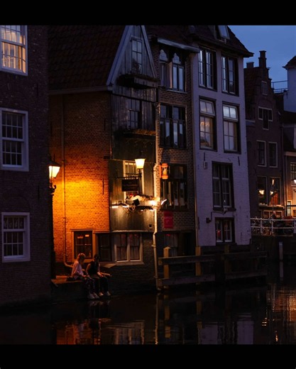 Late Night Walks in Alkmaar: Cinematic Netherlands Travel