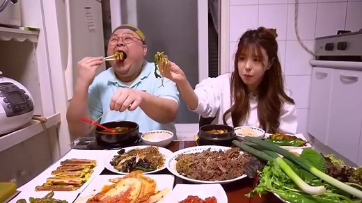 Відео користувача ASMR (@original_taste_2020) з композицією «оригинальный звук - ASMR»