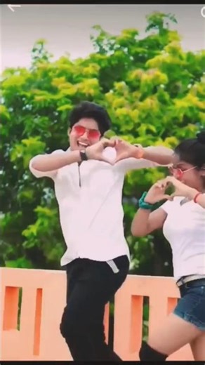 tu cheez bari hai..|bollywood music video|#TuCheezBadiHai #Bollywood sic