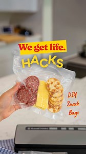 679K views · 2.1K reactions | We Get Life Hacks: DIY Snack Bags Heading to the footy, going camping or road-tripping this weekend? ️ Try this easy hack to keep your snacks fresh when it's time to hit the road! Find the full recipe here: https://bit.ly/RH-DIY-Snack-Bags | Russell Hobbs Australia & New Zealand | Facebook