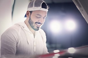 1.1M views · 18K reactions | Check out the Latest #COVER_SONG by #iyan  Gebran - Ramy Ayach - رامي عياش Ala bali - Adam - آدم Arranged & Recorded by Omar Sabbagh Directed by Roger Ziadeh #Share_it_if_you_like_it ✌ | IYAN - إيان | Facebook