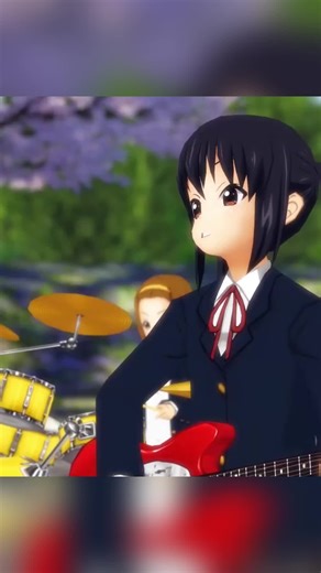 Edición de Anime: Yui Hirasawa en Acción