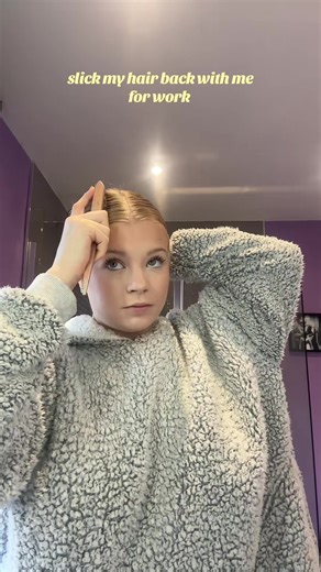 my slick back tutorial 💕 | cute little draft i thought i’d post | quick and easy way i do my slick back for work and school when my hair is greasy 👱🏼‍♀️ comment for a more detailed tutorial explanation 💋 (i was at my bfs house) xoxo #slickbacktutorial #slickback #fyp #hairtutorial #hairinspo