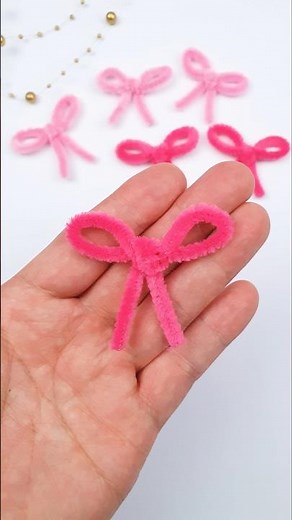 Easy Pipe Cleaner Bow 🎀 Cute DIY in Seconds #ViralCraft #DIYTutorial #LifeHack #CraftHack #EasyCraft
