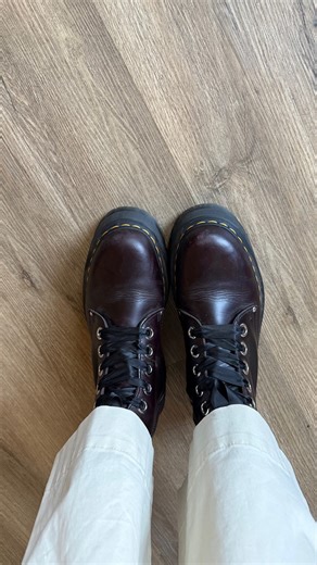 clothing, jewelry, + doc martens on Instagram: "so many unique pairs of docs! they're all so cute 🥰 shown in this video: dr. martens britain XL, jadon max rebel, jadon max oxblood, jadon XL, marc jacobs heaven audrick croc skin boots, arcadia sinclair, sinclair wanderlust, and stud clarissa sandals! #docmartens #drmartensstyle #vintagestyle #platformboots #jadonboots"