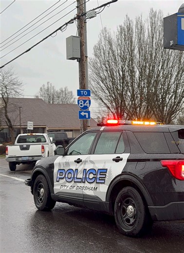 Gresham Police - Car into Pole Video Location: 24124 SE Stark St, Gresham, OR 97030 Units E71, E72, R72, AMR Video Date: February 13th, 2026 📸Z Fold, SAMSUNG S24FE & IPhone 16 Other: My Favorites: Tiller Screaming Q Air Horn ------------------------TAGS---------------------------- #Portland #Oregon #Portlandoregon #PDX #fyp -----------------------------------------------Bottom Of Description---------------------------------------------------