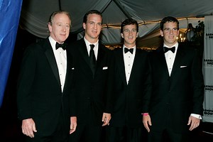 Cooper Manning's New Podcast Proves He's The Funniest Manning