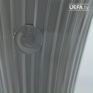 🏆 A new member of the family for 2021/22 - introducing the new UEFA Europa Conference League trophy. Standing 57.5cm tall and weighing 11kg, the trophy consists of 32 hexagonal spines twisting and curving from the trophy base. | UEFA