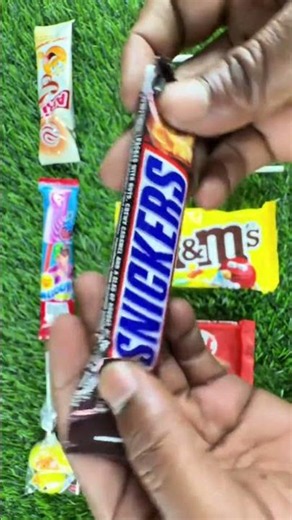 What's Inside This Candy Box? 🎁 #CandyBox #MysteryBox #UnboxingVideo #CandyShorts #CandyLover