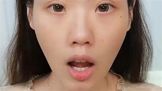 25岁开始护肤，用SK-II神仙水调理肤质，搭配娇韵诗双萃精华抗初老，早晚洁面后轻拍吸收，细纹明显减少，上妆更服帖。