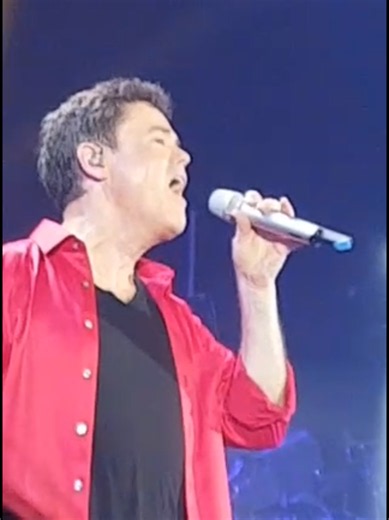 i tookthis video of @Donny Osmond - London 2017 - #tour #throwbacksongs #concert #fyp #london