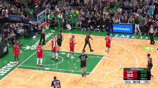 Luka Garza with the hoop & harm