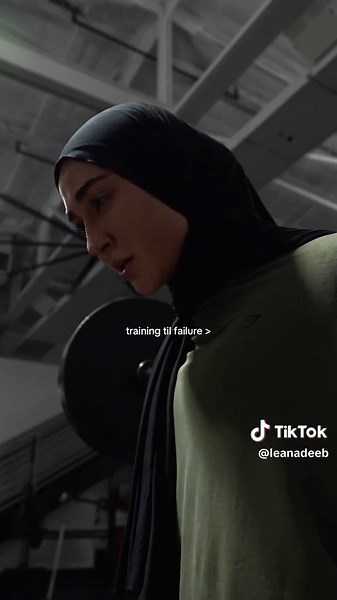 No Pain No Gain: Leana Deeb's Gym Journey