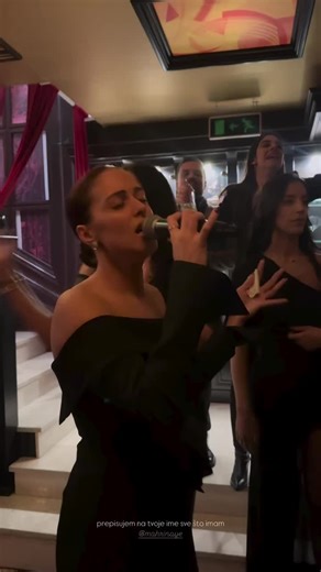 Mahrina Ja sam mala garava, crna tvoja ciganka 😍 . . . #mahrina #viral #fyp #gypsy #zurka