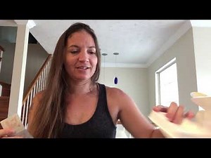 Taking my Freestyle Libre 2 out of the box, setting it up, and starting a new sensor