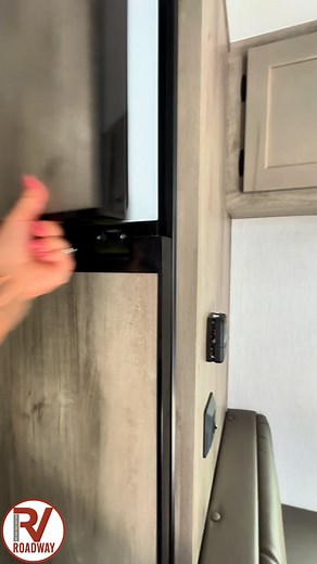 1.9K views · 1.4K reactions |  THE ONLY Sunset Park RV DEALER IN THE STATE!  Explore the New 2026 Sunset Park RV Sun Lite LTD 21DB  ✅ Rear Bunkbeds ✅ Electric Powered Awning Sleeps 7 | 22' long | 2,700 lbs dry Located at RV Roadway Of Calera, AL Interested? Call us: (205) 663-0046  Click the link for price: https://www.rvroadway.com/rv-search?s=true&stocknumber=21DB #sunsetpark #sunlite #gorving #traveltrailer #bunkbeds | RV Roadway | Facebook