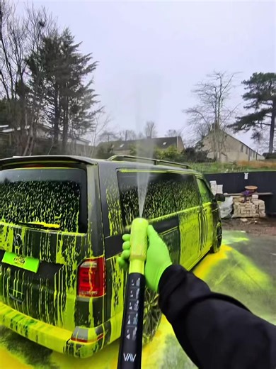 Satisfying POV Pressure Washer Cleaning Experience