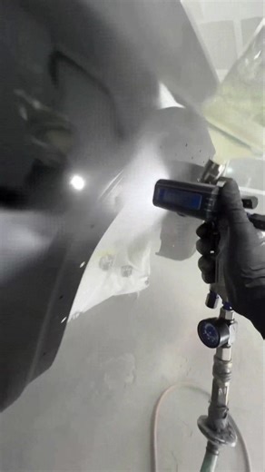 2.1K views · 26 reactions | 2022 GMC SIERRA BED SIDE PAINT SPRAY #paint #diy #autobody #bodyshop #paintlife #bodywork #car #satisfying #carrepair #automobile | AUTO PAINT & BODY | Facebook