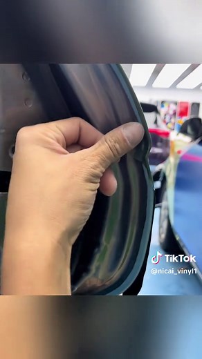 Expert Guide to Wrapping Door Curves with Vinyl