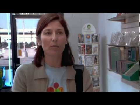 LOVELY & AMAZING (2001) Trailer