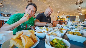 This is the tastiest Indian Fijian food in Fiji! 🇫🇯 Zamzam restaurant | Migrationology