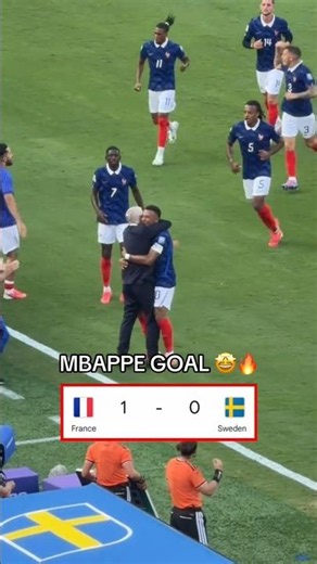 Mbappé & Deschamps Emotional Hug After France 1st Goal Against Sweden
