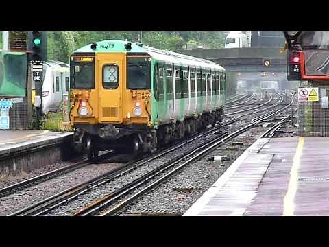 Class 455 on the Southern