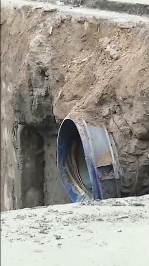 Massive sinkhole in Bangkok swallows vehicle