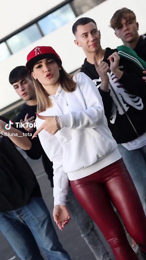 luna tota su TikTok