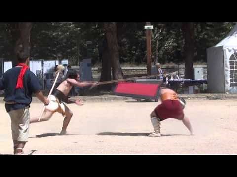 Retiarius Vs Secutor, roman gladiatorial fight (reenactment)