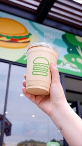 4K views · 270 reactions | Las mejores juntas son fuera de la oficina. 磻 ​ Frozen custard de café, mezclado con Licor 43 + topping de Espresso en polvo. ​ ​ Disponible en todos los Shacks por tiempo limitado (Excepto Cumbres). #ShakeShackMX #ShakeShack | Shake Shack México | Facebook