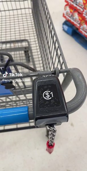 New Walmart Cart Policy: Pay $1 to Take Out Carts