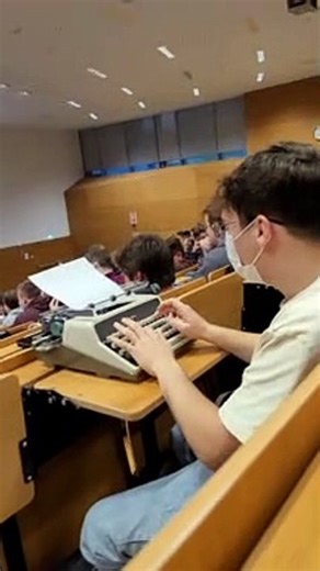 Taking Notes with a Typewriter