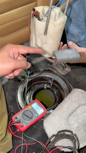How to Check fuel gauge correct way tips 💯 solution ✅ #FuelEfficient #fblifestyletyle #automotive #fblifestyle #workshop | Muhammad Rohail