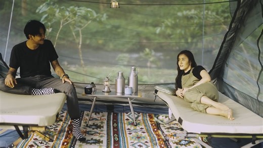 Blackdeer Flying bird tent เต็นท์ที่เหมาะกับการใช้งานในเมืองไทยที่สุดหลังหนึ่ง เนื่องจากระบายอากาศดีด้วยมุ้งที่กว้างเต็มพื้นที่ กันฝน กันแดดสนิทด้วยทาร์ปที่กว้างใหญ่ทั้งสองด้าน ไม่มีเสามาเกะกะตรงกลางทำให้สามารถใช้พื้นที่ภายในได้เต็มพื้นที่ หากเพื่อนๆ หาเต็นท์กว้างๆ ที่เหมาะกับการใช้งานในบ้านเราต้องเต็นท์หลังนี้เลยครับ Blackdeer Flying bird tent และเช่นเคยเพื่อความมั่นใจ Blackdeer ยังรับประกันจากการใช้งานยาวนานถึง 3 ปีครับ | ThailandOutdoor Shop