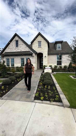 New homes far west of San Antonio starting in the high $300s 🏡 Conveniently located just 15 minutes from Castroville and Medina ISD. This community offers incredible builder incentives, including a buy-down rate with the first year starting at 1.99% or the option to lock in at 4.99%. All closing costs are covered, plus a full appliance package is included—refrigerator, washer, and dryer. The tax rate in this area is 2.34%. For more information contact me today. Featured model home includes 4 be