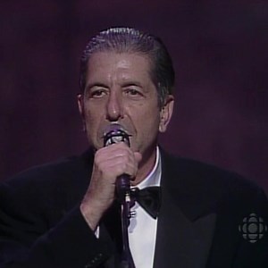 Media mogul Moses Znaimer inducted the legendary Leonard Cohen into the Canadian Music Hall of Fame at The 1991 JUNO Awards in Vancouver. Watch Leonard Cohen's speech: | Canadian Music Hall of Fame