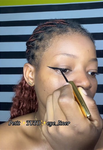 Tuto Eyeliner : Apprenez à tracer le trait parfait