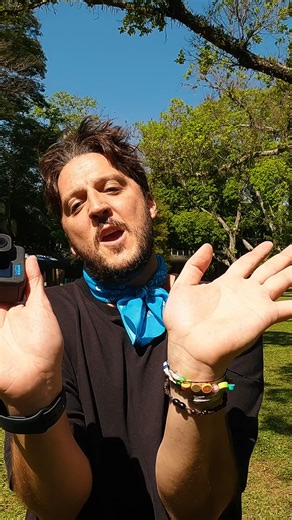Todo o poder da MAX LENS 2.0 💫 O acessório essencial para o ponto de vista perfeito. Ângulo ultra-amplo com campo de visão de até 177° e captura em 4K60. Menor, mais leve e mais resistente. Dica do membro #GoProFamily @andrevasco 😉 #gopro #goprobr #goprotips #acessórios #lente #fotografia | GoPro