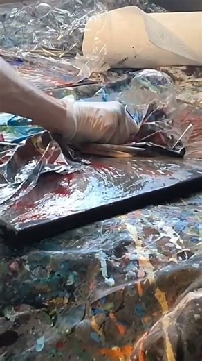 abstract press paintings pull plastic wrap #short #wheelchairartist #abstractexpressionism