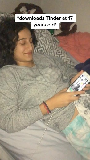 Is it Safe to Use Tinder at 17 Years Old? | Legal Guidelines