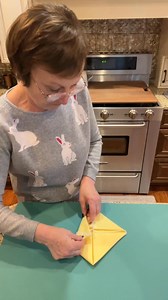 73K views · 1.4K reactions | Let’s fold a napkin into a bunny for our Easter table setting!殺 | The Crafty Decorator | Facebook