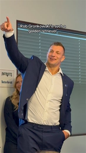 Rob Gronkowski officially retires as a New England Patriot, signing a 1-day contract with the team | Marlee Wierda