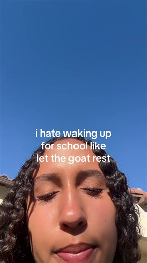 user (@nigatlxodbe)’s video of waking up