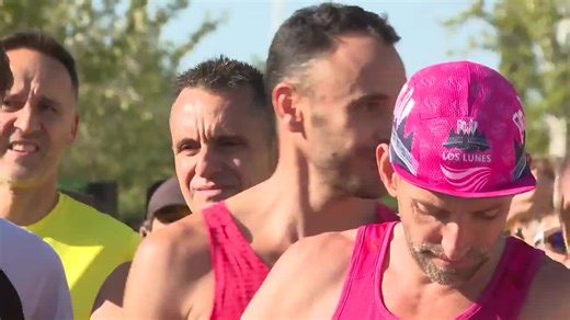 La IV Carrera Contra el Suicidio reúne a unas 1.000 personas en el parque Juan Carlos I | La Verdad