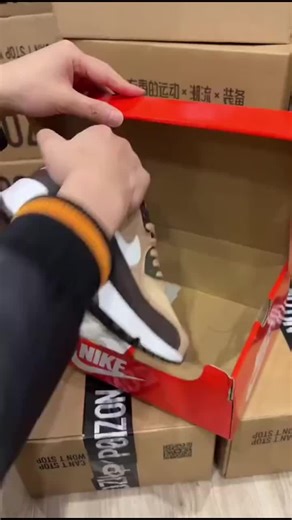 Factory clearance🔥Beautiful bags, sneakers, belts, glasses, hats, watches, all products are quality guaranteed. 📦5-10 days free shipping with FedEx and UPS ✅ Each order has its own package photo and tracking number