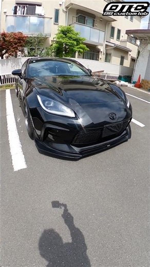 リベラルさんで見つけた、VARISエアロでセンスの良いGR86が、カッコ良過ぎた件😍
