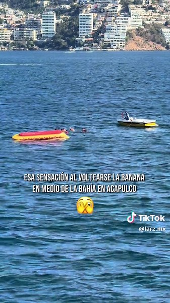 Disfrutando de la Banana en Acapulco